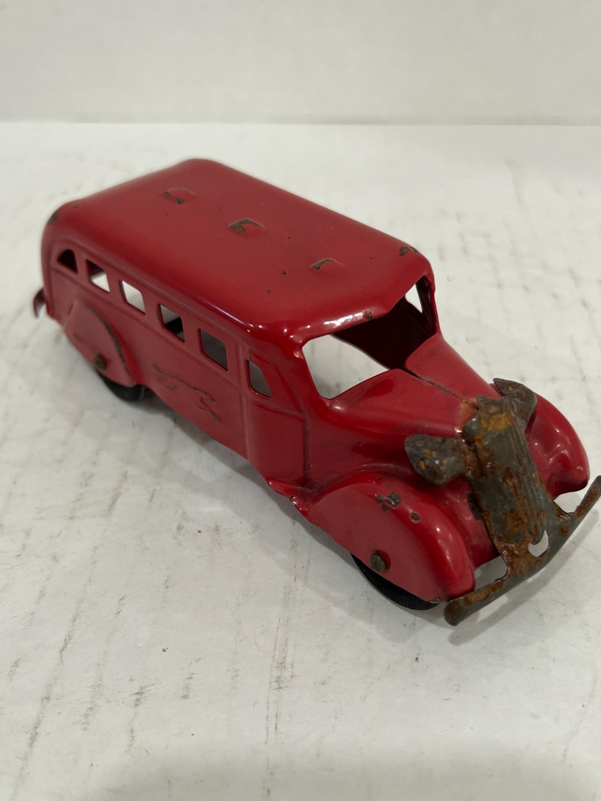 VINTAGE 30’S PRESSED STEEL WOOD WHEEL RED GREYHOUND BUS EMBOSSED GREYHOUND WOW