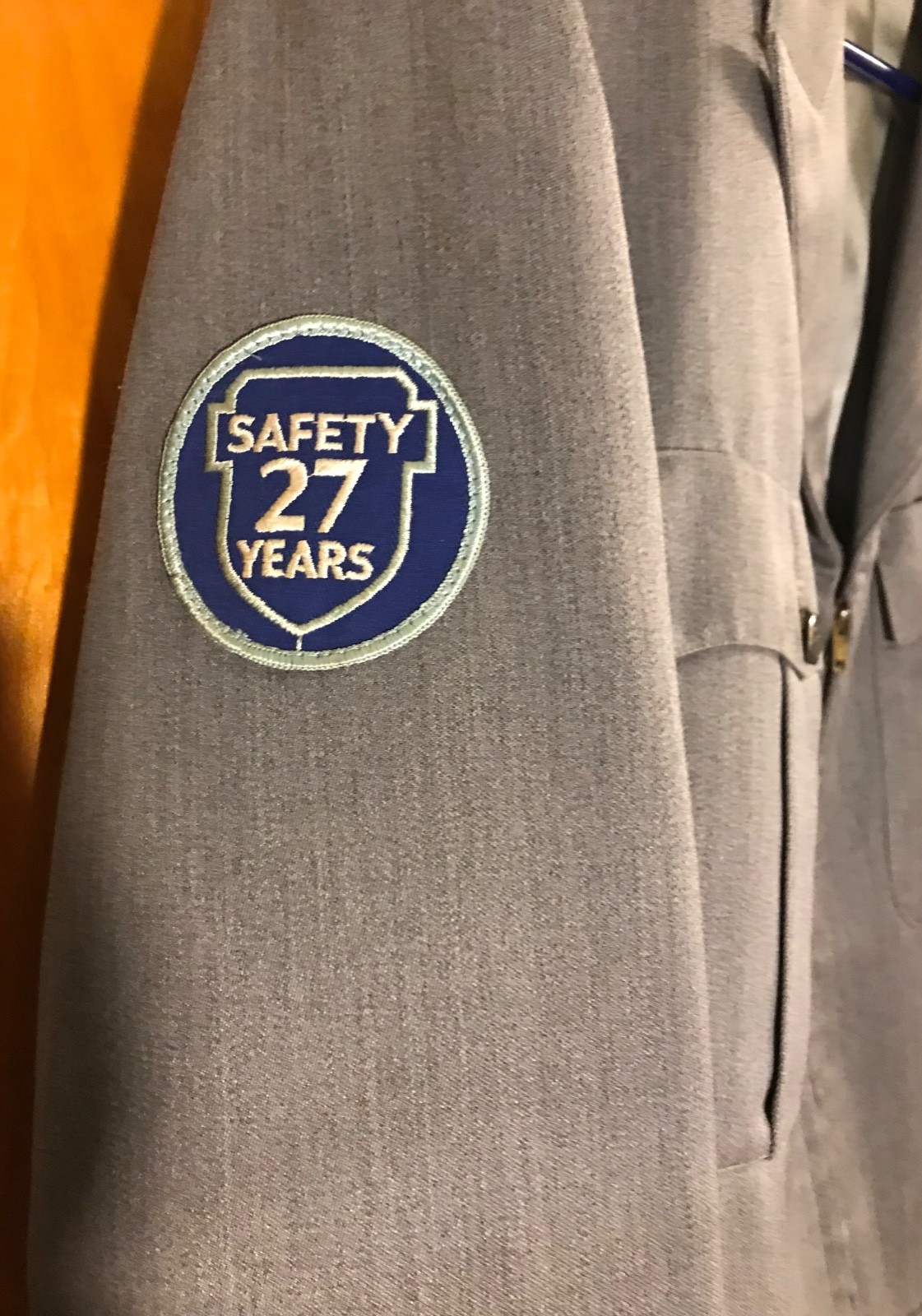 VINTAGE GREYHOUND BUS DRIVERS UNIFORM JACKET WITH ZIPPER