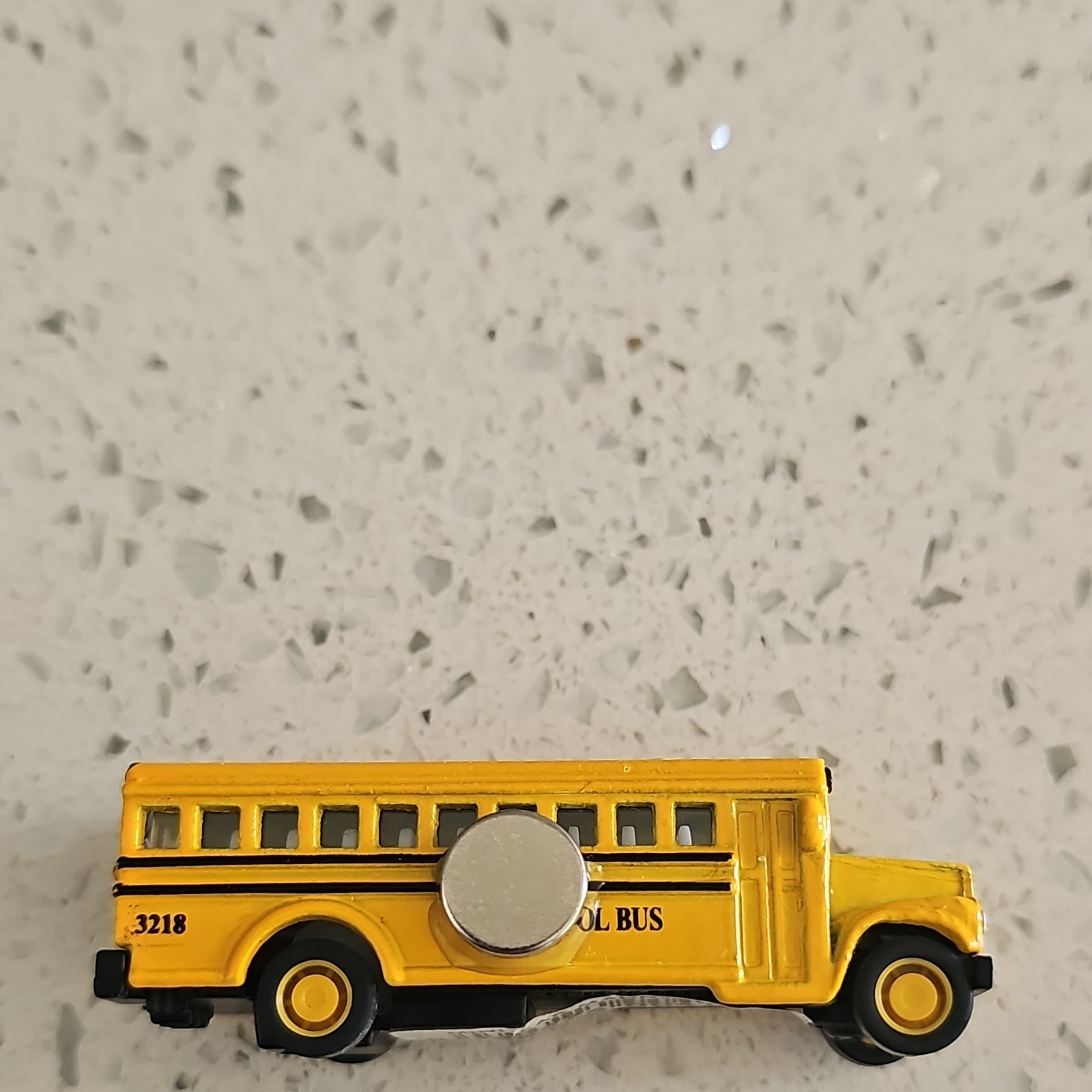 Mini School Bus Yellow Magnet Collectible Novelty Refrigerator