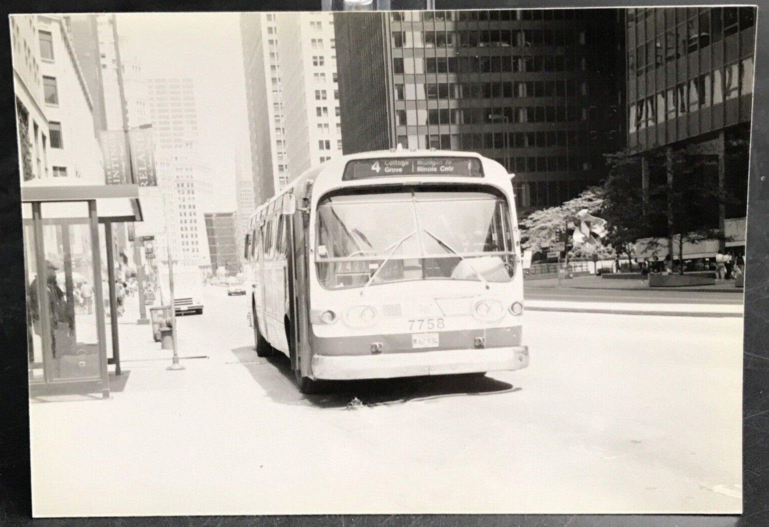 1992 Chicago Transit Authority CTA Bus #7758 Route 4 Cottage Grove Photo