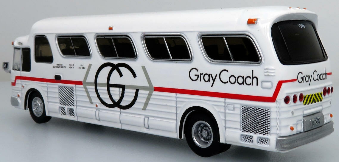 GM PD4107 Buffalo Coach Bus Gray Coach-Canada 1/87 Scale Iconic Replicas New!