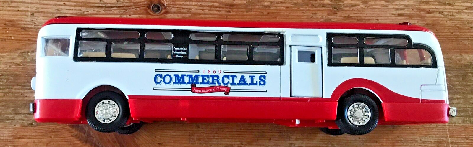 Commercials 1869 International Group Bus Model Western Castle SS 9853 Pull Back