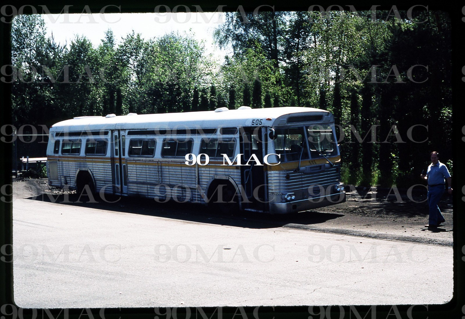 BC TRANSIT. PREVOST BUS #5505. Vancouver (BC). 2 Original Slides 1986.