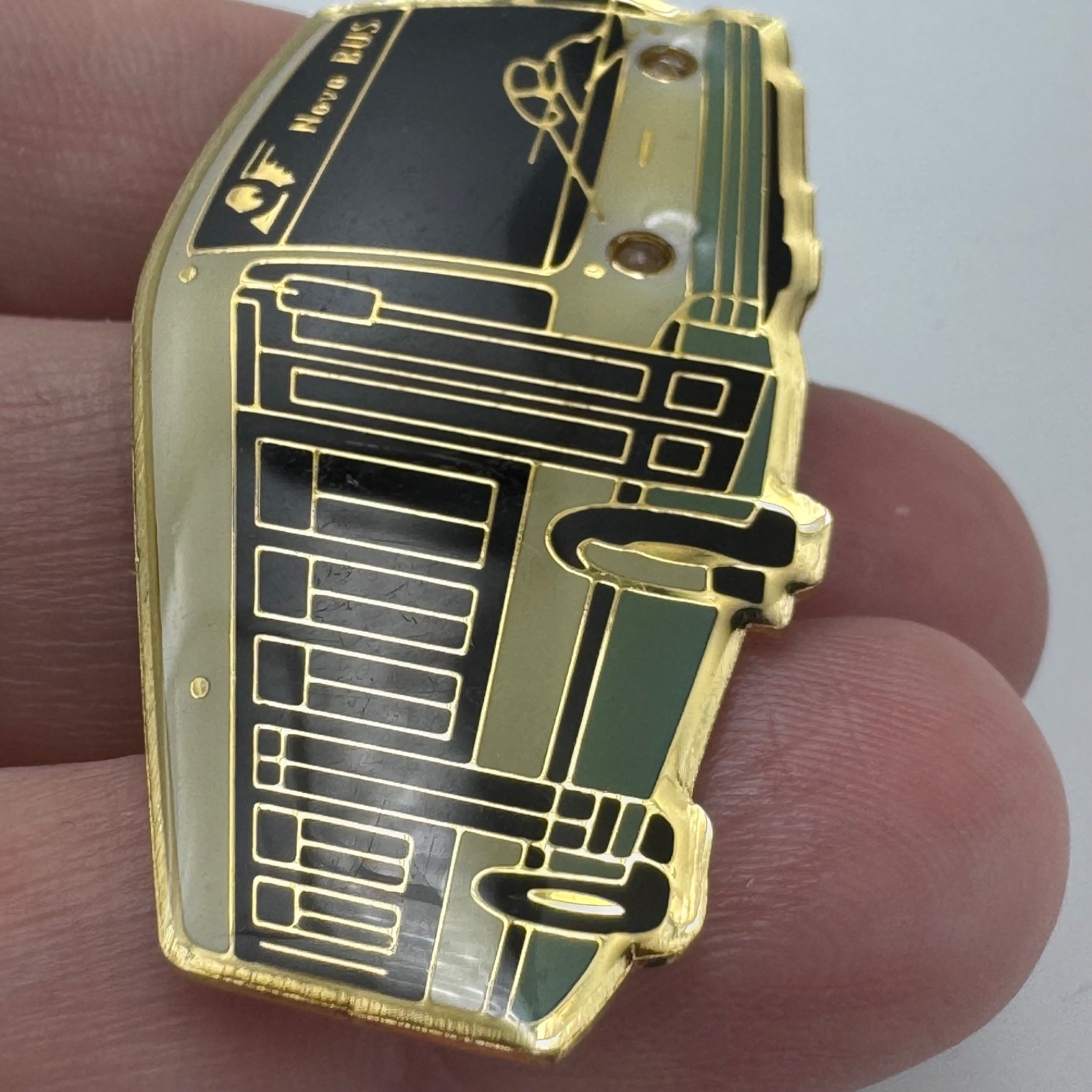 Nova Bus Transit Coach Lapel Pin Gold Green Black Vintage