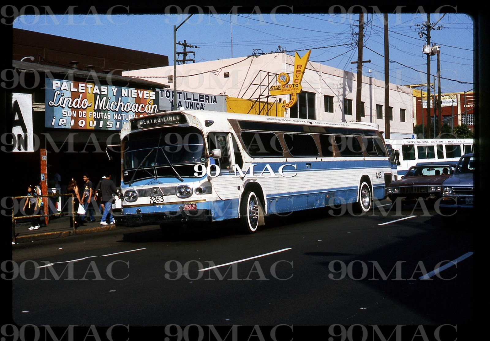 AZUL y BLANCO. GM COACH BUS #1263. Tijuana (MX). Original Slide 1998. (A)