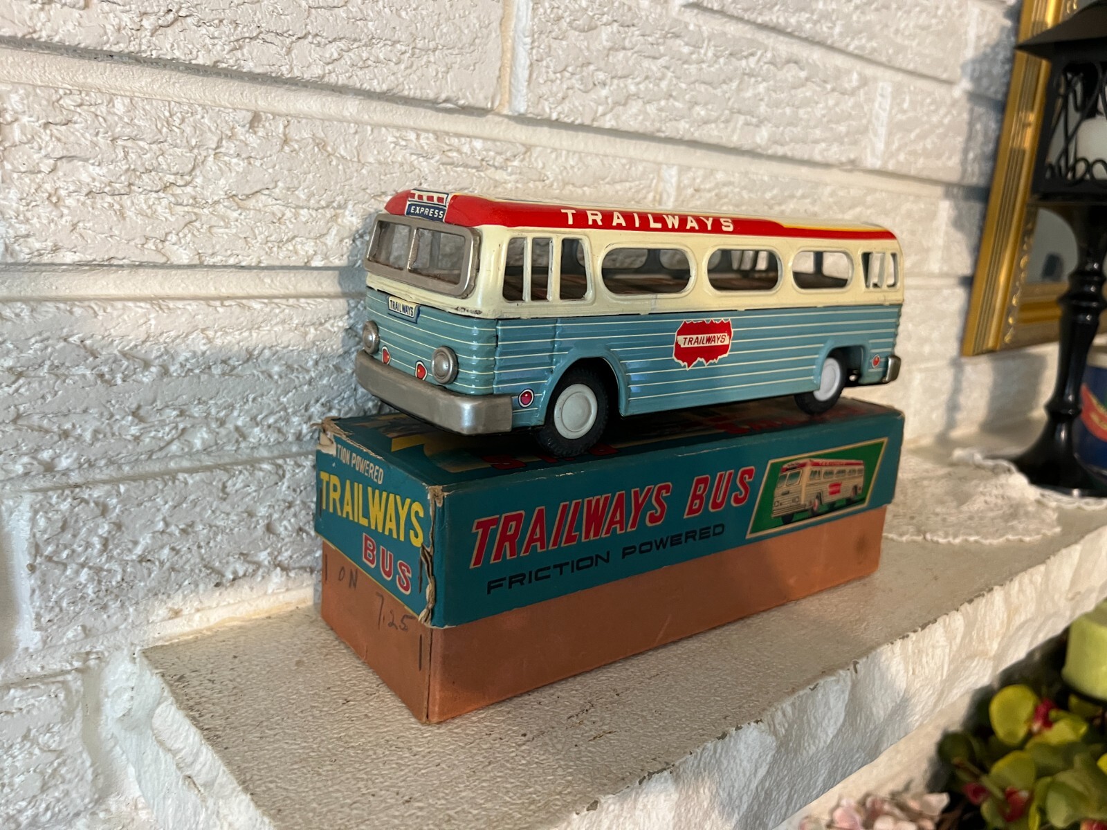 Antique Nomura (Japan) 10″ Tin Friction Trailways Bus w box