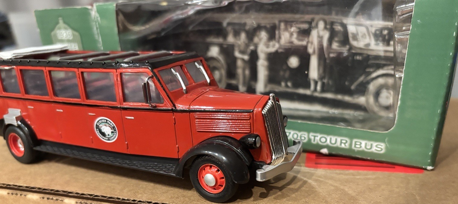 1936 White Model 706 Open Top Tour Bus O Gauge 1:48 Scale – New