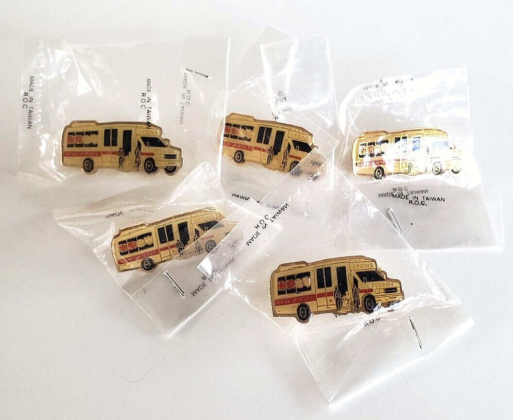 2003 2004 Lyons New Jersey Transit Bus Clutch Gold Tone Lapel Pin 1-7/16″ in Bag