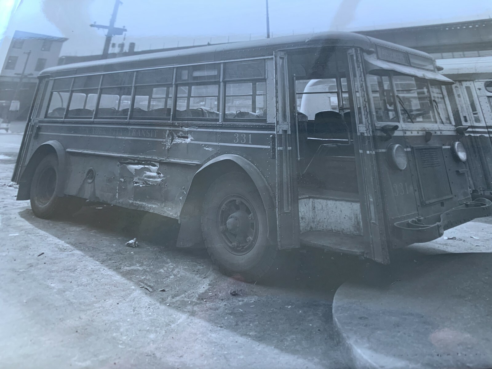 8X10 NYC NY BUS #331 NO PASSENGERS ANTIQUE TRANSIT ELEVATED SUBWAY PHOTOGRAPH