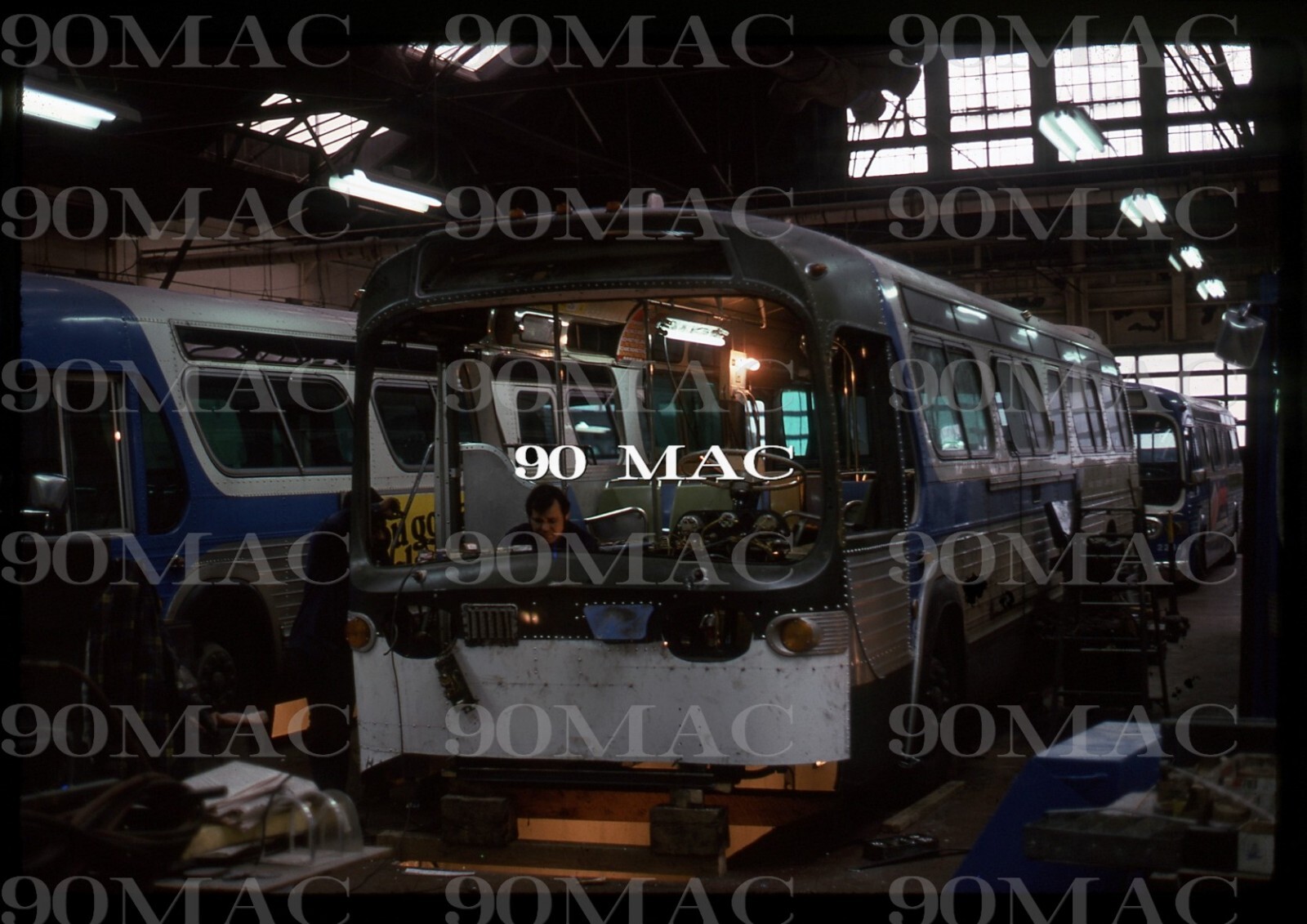 MTA. GM COACH BUS #2380. Baltimore (MD). Original Slide 1975. BODY SHOPS.