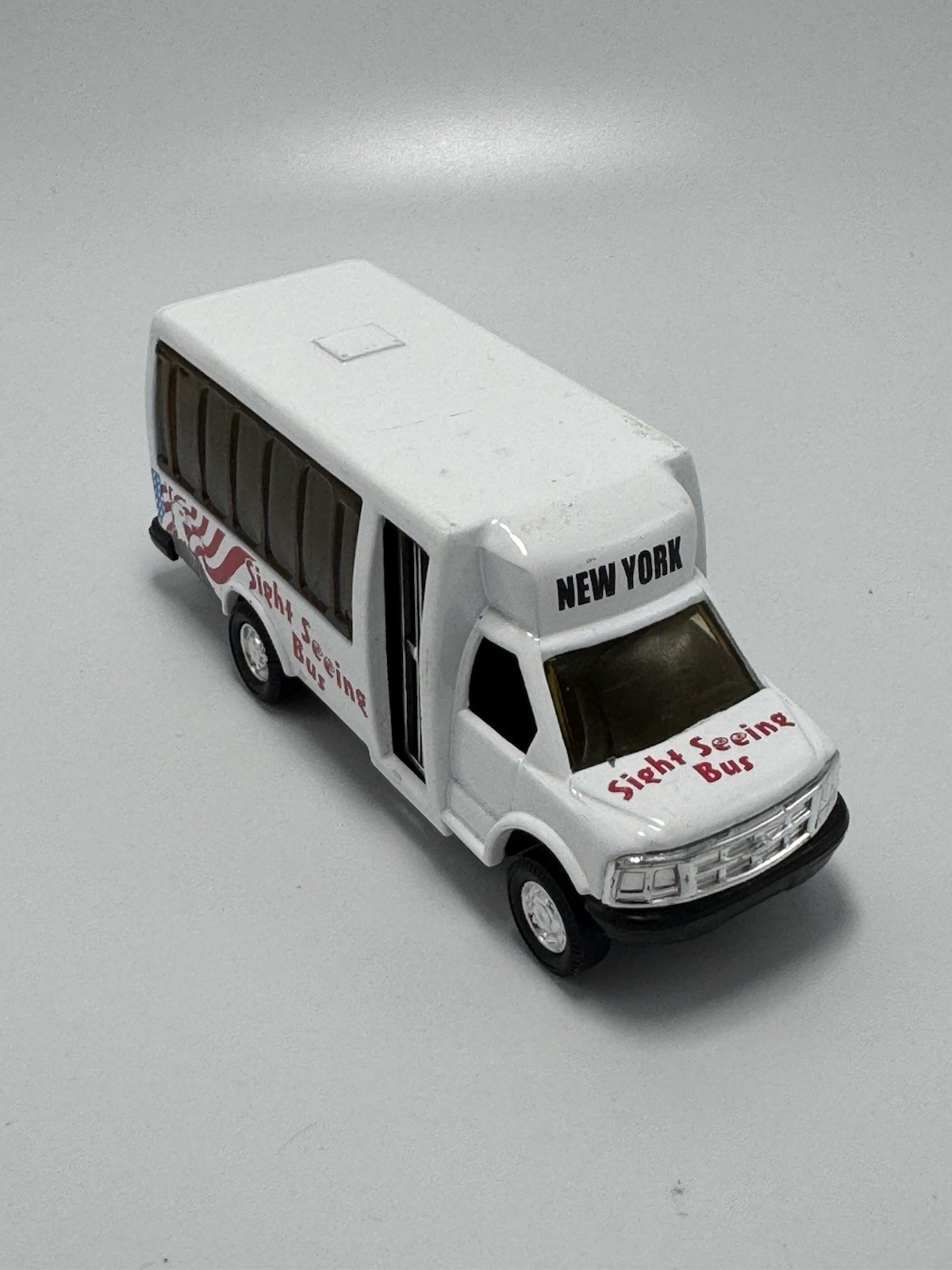 New York Sight Seeing Bus Diecast Toy Tour Bus White Collectible Vehicle