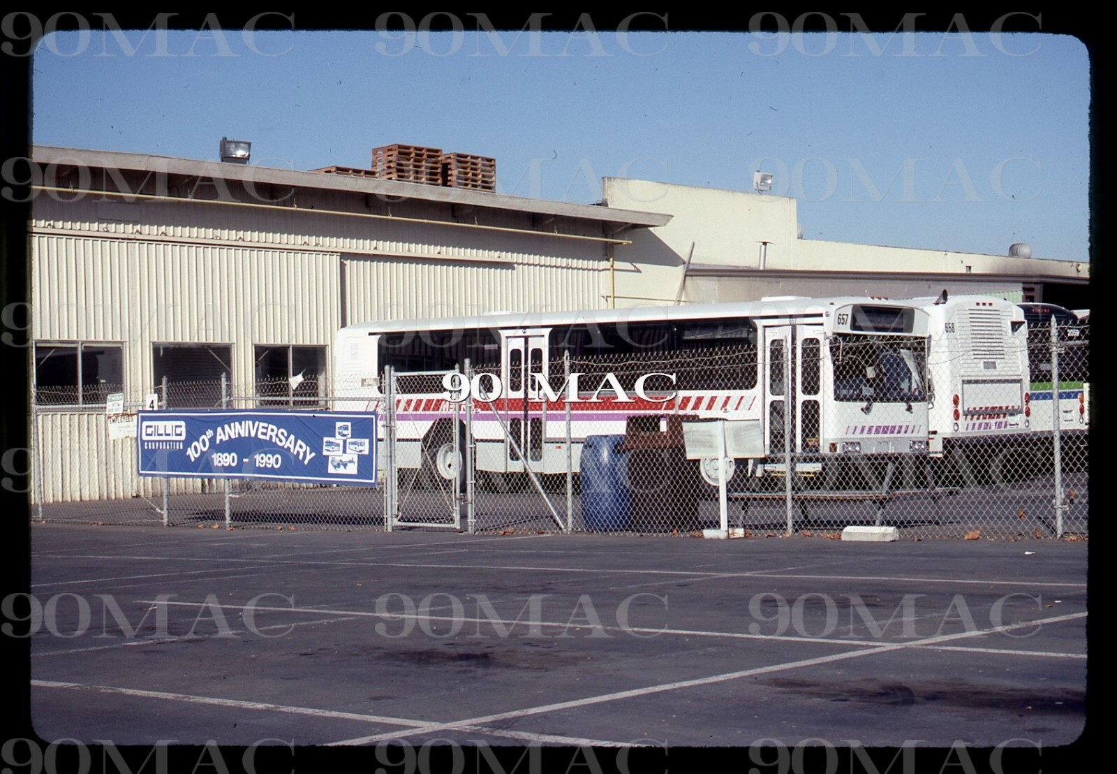 AKRON METRO. GILLIG BUS #657. Akron (OH). Original Slide 1990. FACTORY!