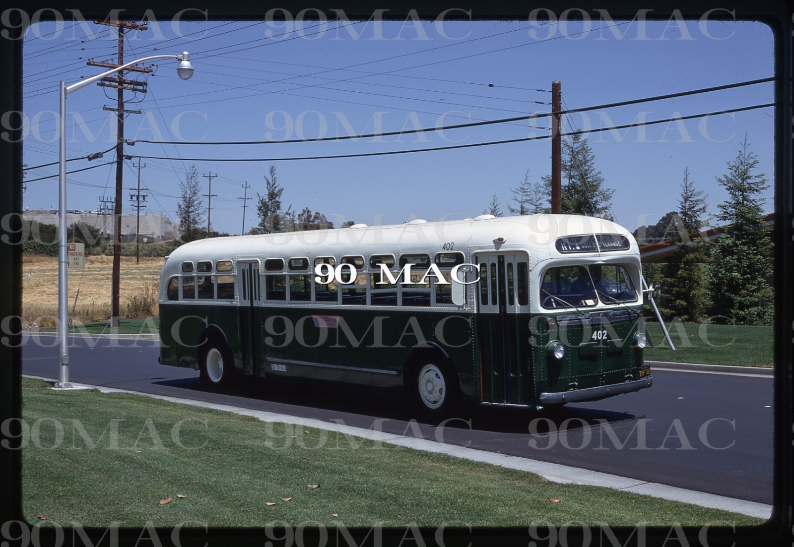 PENINSULA TRANSIT. YELLOW COACH #402. Palo Alto (CA). Original Slide 1970. (F)