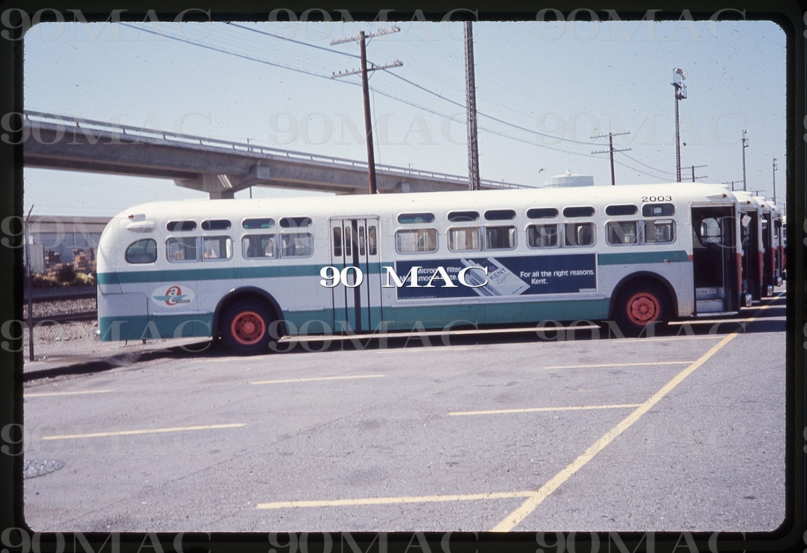 AC TRANSIT-ACT. GM COACH BUS #2003. OAKLAND (CA). Original Slide 1972. Seminary!