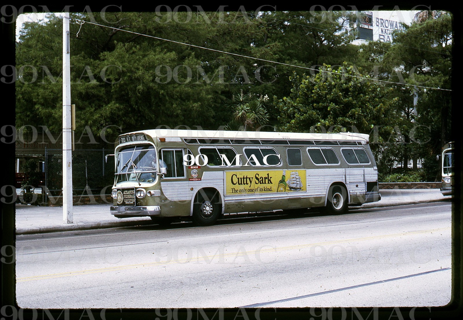 BCT. GM COACH BUS #2050. Fort Lauderdale (FL). Original Slide 1972. (A)