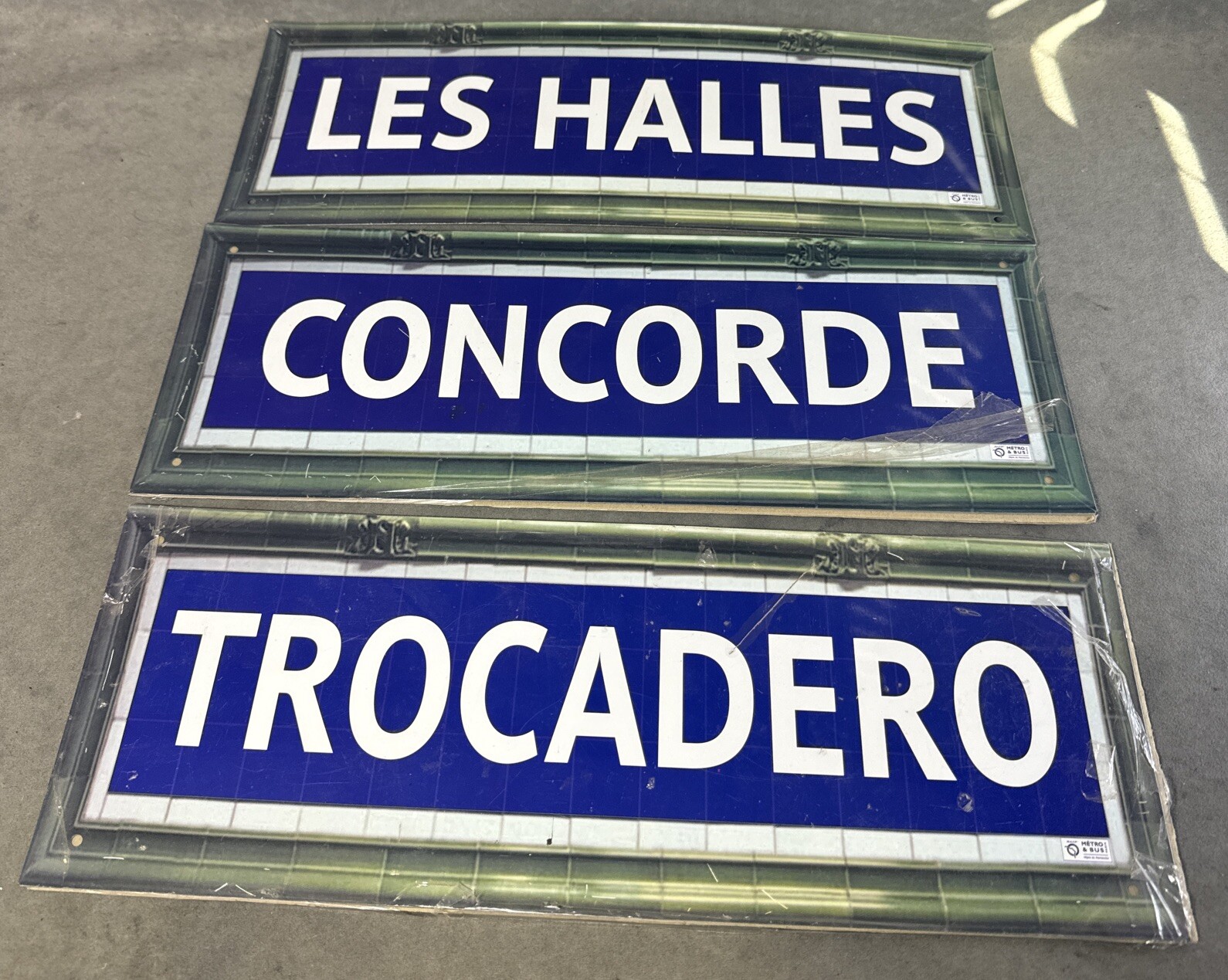 Lot Of 3 Vintage 2000’s Metro Bus France Signs