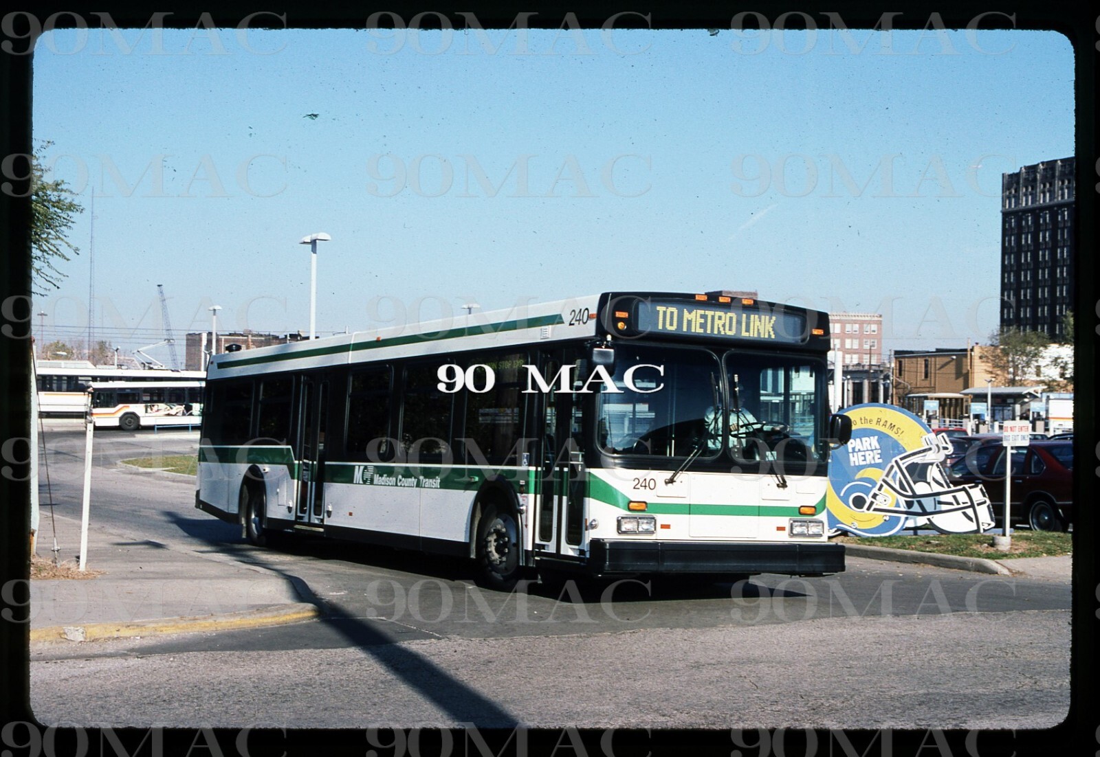 MADISON COUNTY TRANSIT. NF BUS #240. East St. Louis (IL). Original Slide 1998.