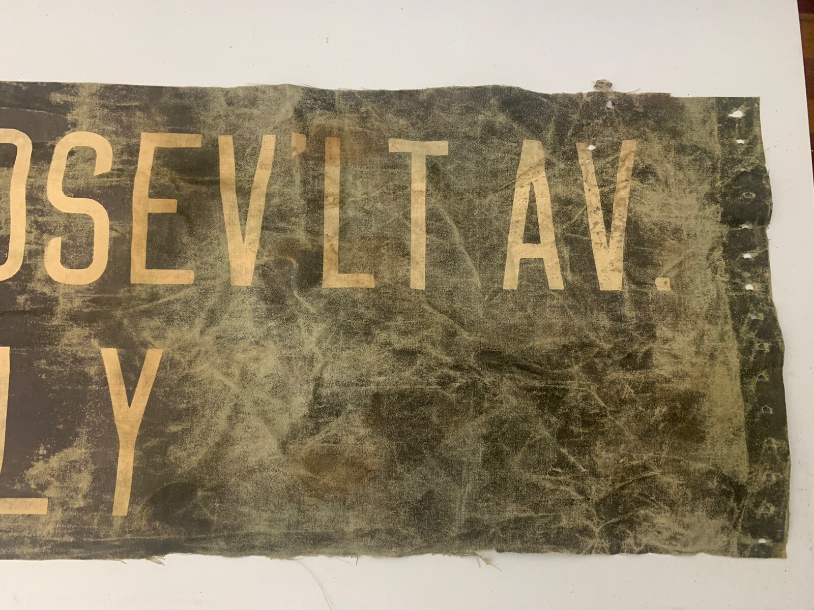 NY NYC PRIMITIVE BUS ROLL SIGN ROOSEVELT AVENUE 61 STREET L.I.R.R. TRAIN QUEENS