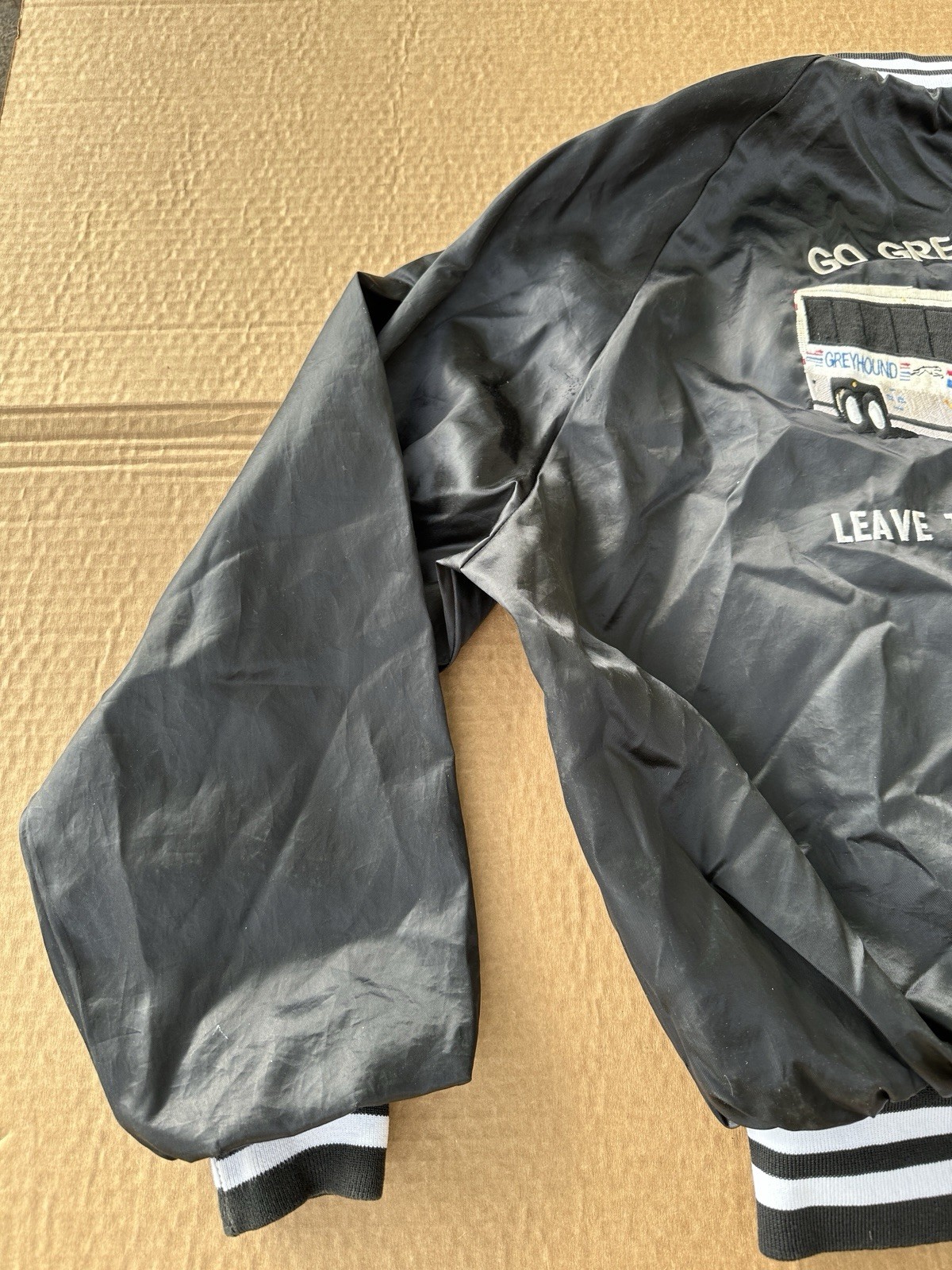 RARE Vintage Greyhound Satin Jacket Black Embroidered Coach Bus Graphic Size MED