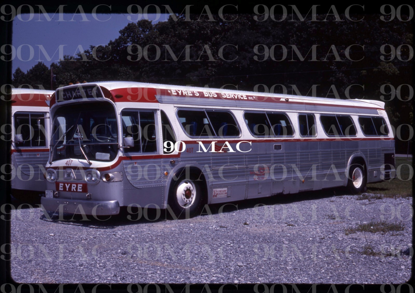 EYRE’S BUS SERVICE. GM COACH bus #407. Baltimore (MD). Original Slide 1981.