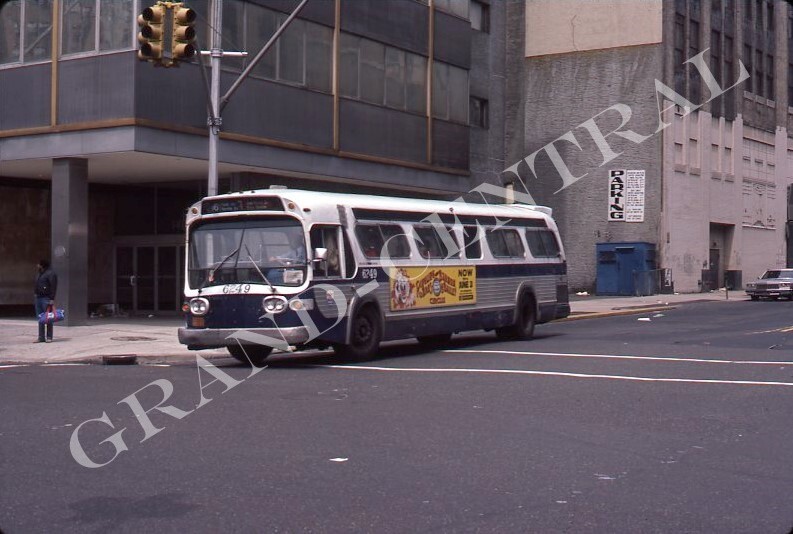 ORIGINAL 1984 NYCTA NEW YORK CITY BUS KODACHROME SLIDE #6249 BROOKLYN NY TA