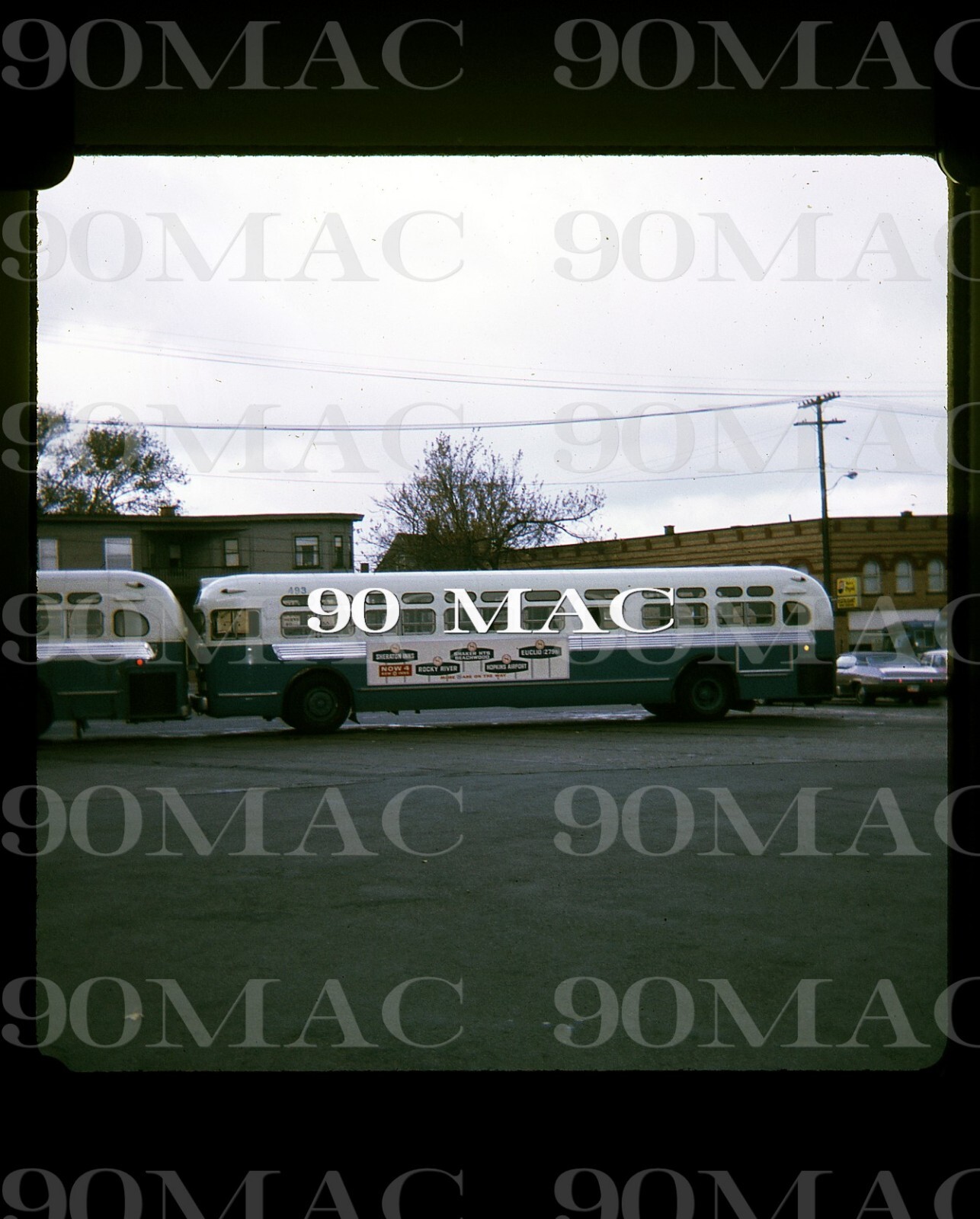 CTS. GM COACH BUS #493. Cleveland (OH). Original Slide 1969.