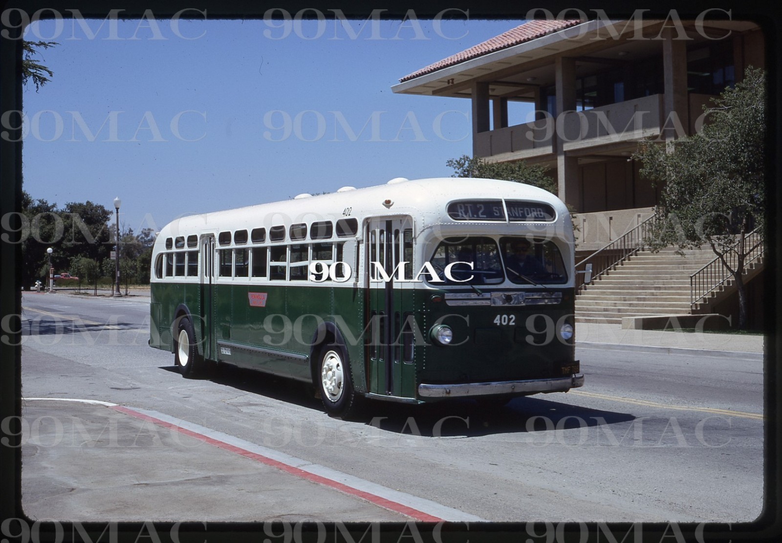 PENINSULA TRANSIT. YELLOW COACH #402. Palo Alto (CA). Original Slide 1970. (C)