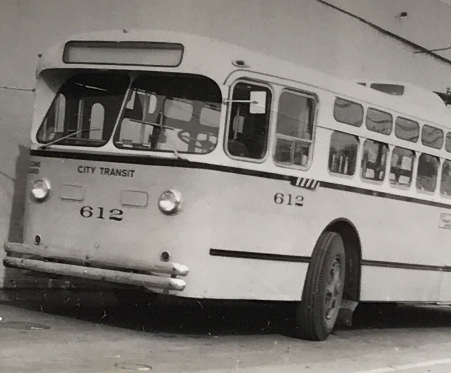 Vintage City Transit Lines CTL Dayton Ohio Bus Trackless Trolley #612 B&W Photo