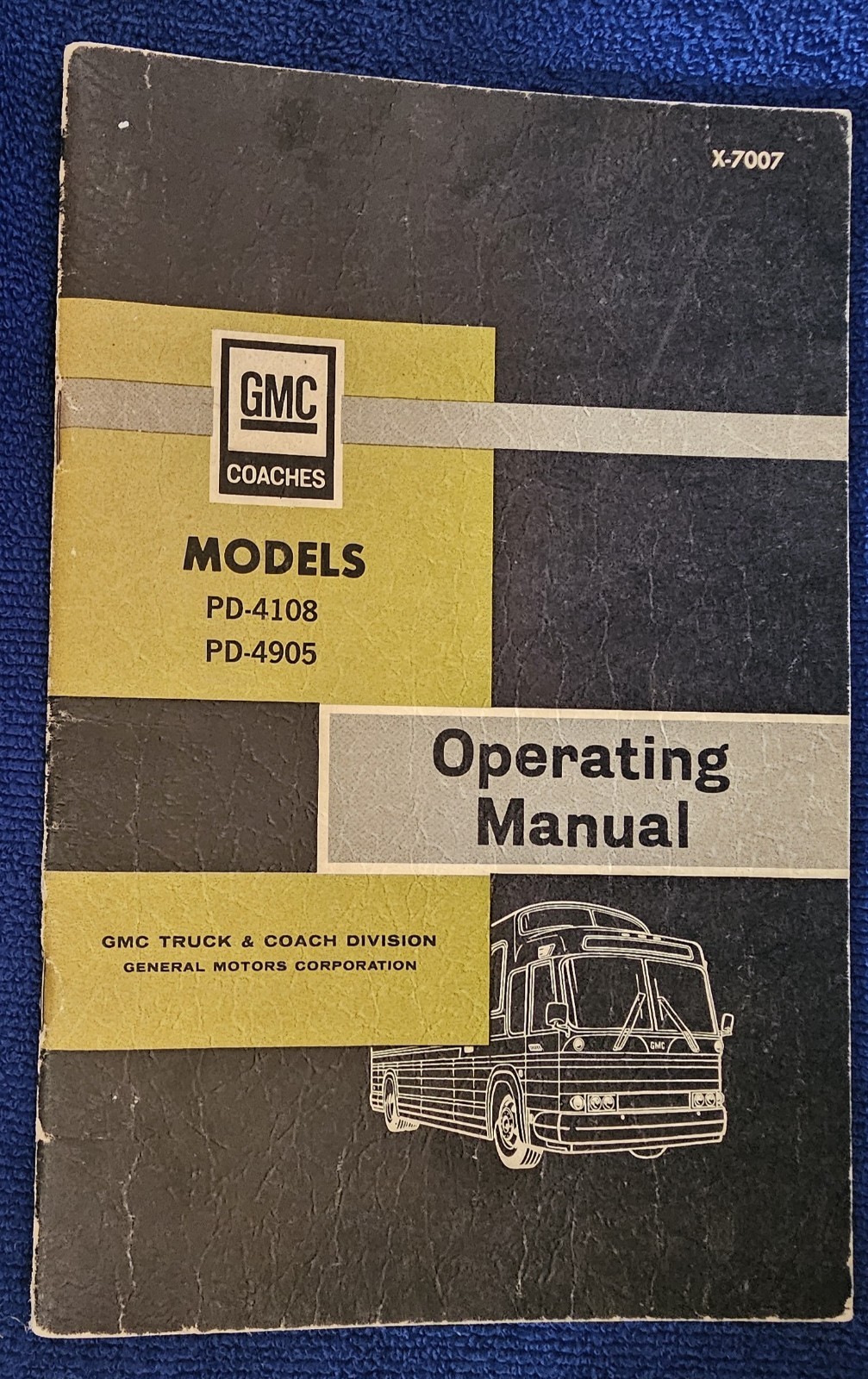 GMC Bus Operating Manual. 1970. 4108 & 4905 Models.