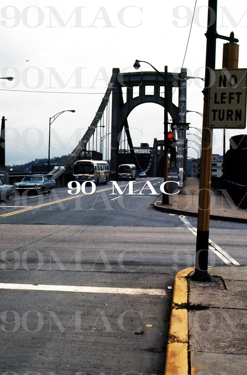 PAT TRANSIT. GM COACH BUSES. Pittsburgh (PA). Original Slide 1972.
