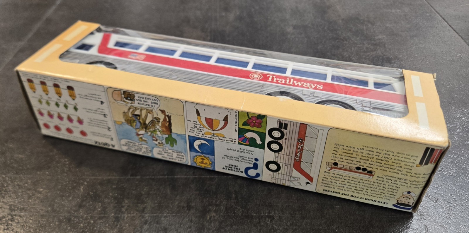 NEW W BOX TRAILWAYS PLASTIC BUS SUPER FRICTION POWER MOTOR VINTAGE HK DALLAS 23