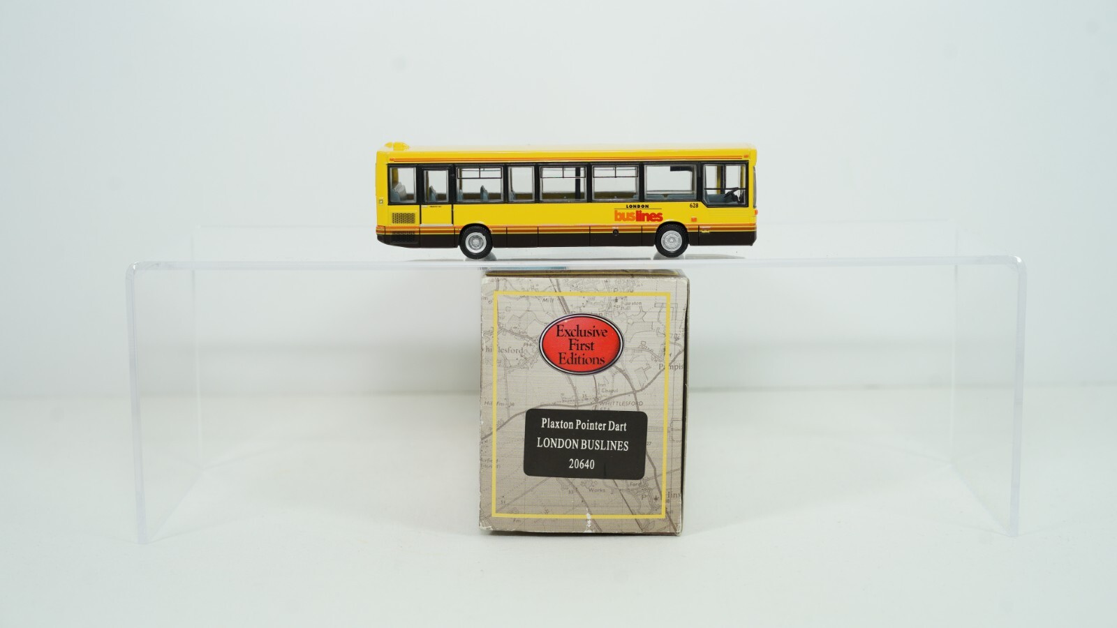 EFE Gilbow 1/76 Scale Plaxton Pointer Dart London Bus Lines Item 20640 NEW W21