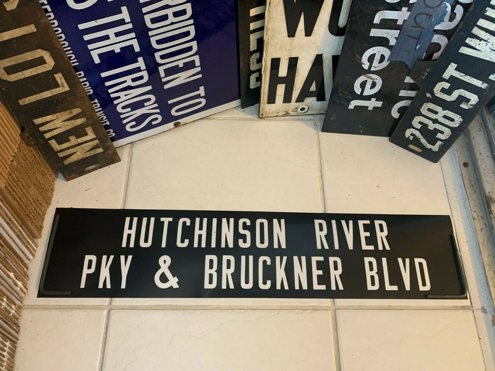 NY NYC BUS ROLL SIGN THROGGS NECK BRONX HUTCHINSON RIVER PKWY BRUCKNER BOULEVARD