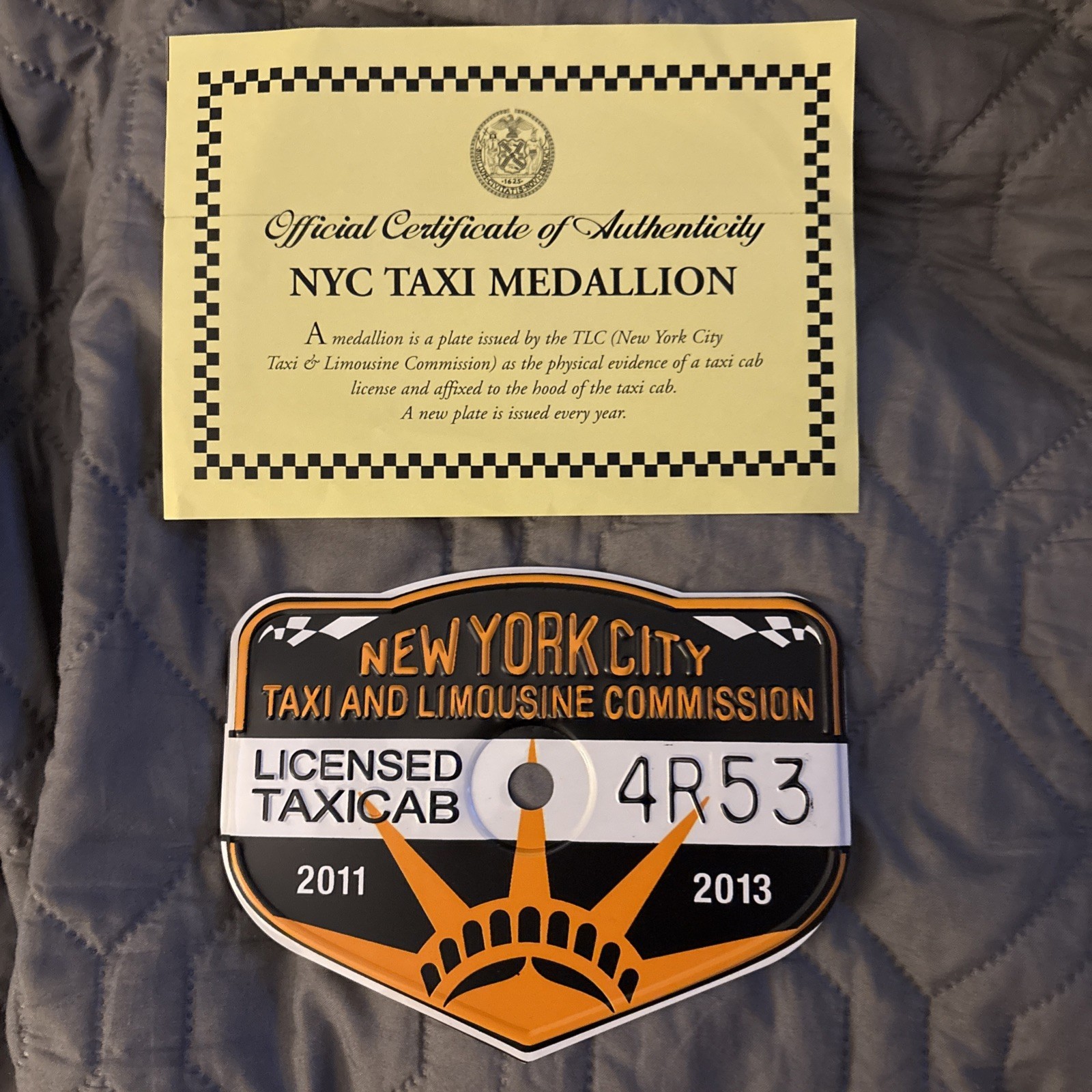 VINTAGE NEW YORK CITY NYC TAXI MEDALLION (2011-2013)