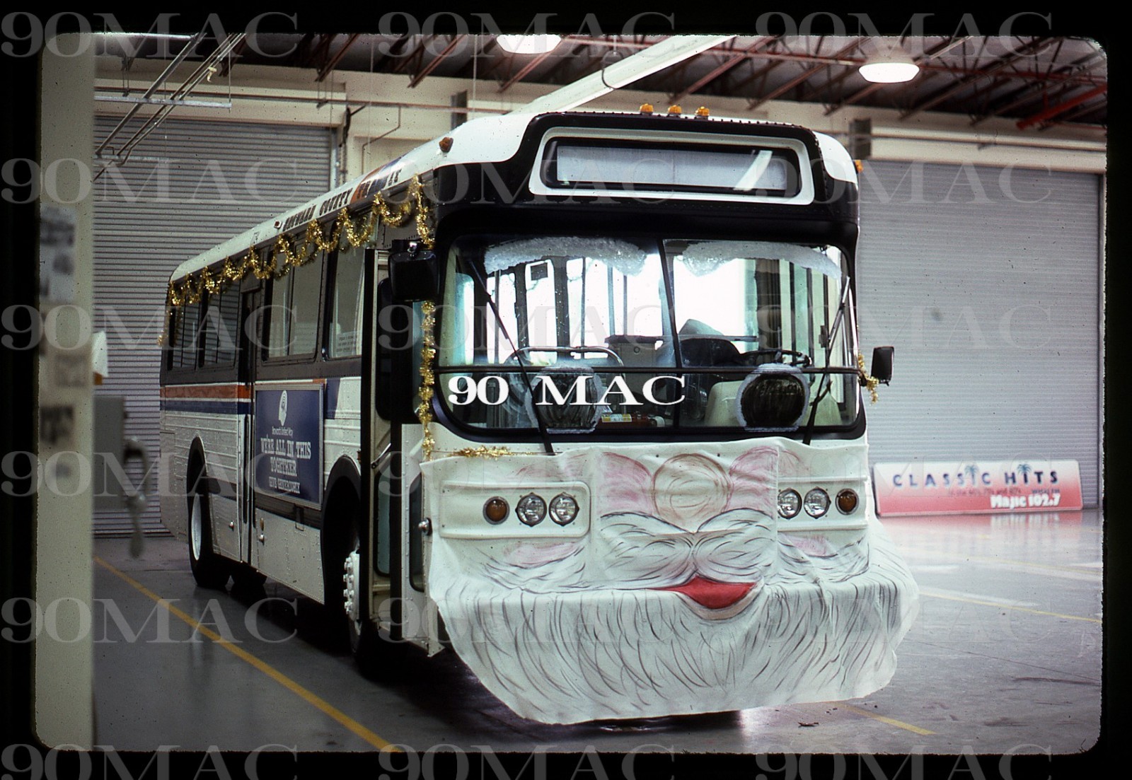 BCT. AM GENERAL BUS #7724. Fort Lauderdale (FL). Original Slide 1986. SANTA!