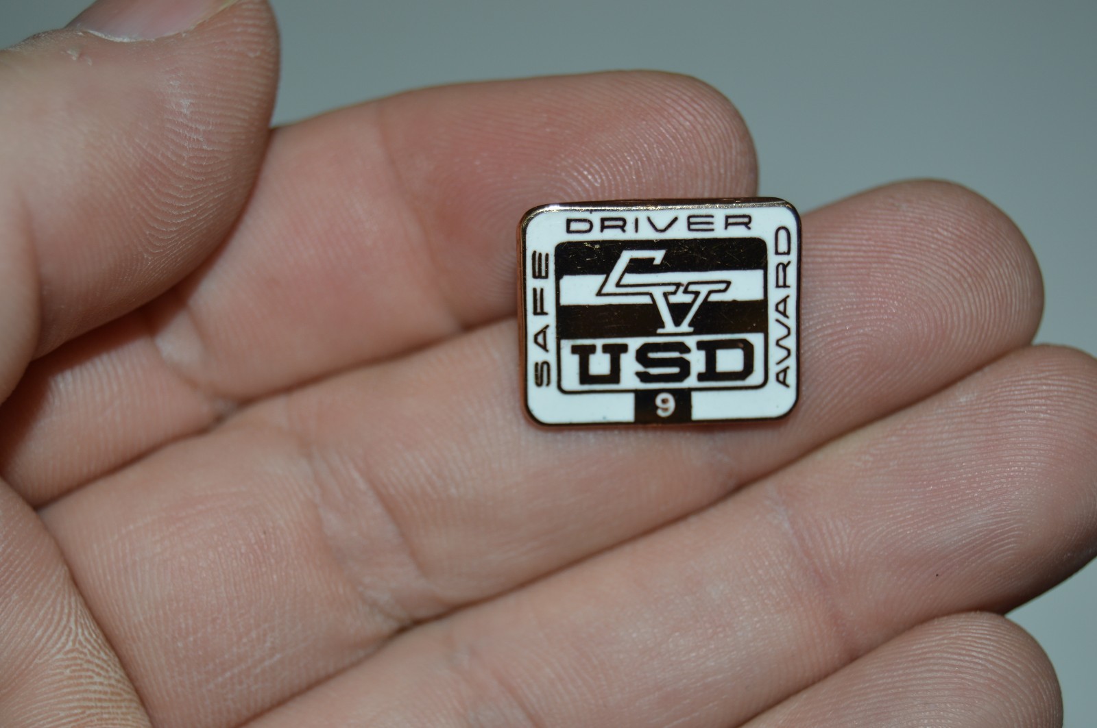 Vintage CV USD 9 Year Safe School Bus Drivers Pinback School District Award RARE