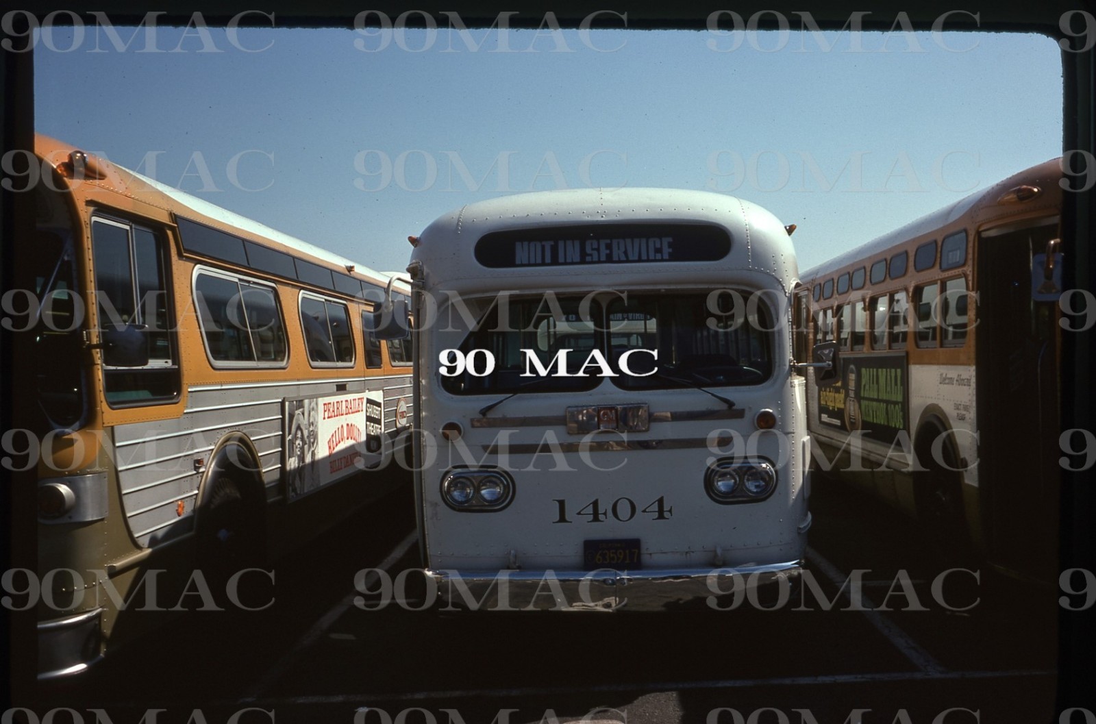 SCRTD-RTD. GM COACH #1400 & 1404. Division 3 (CA). 2 Original Slides. 1975.
