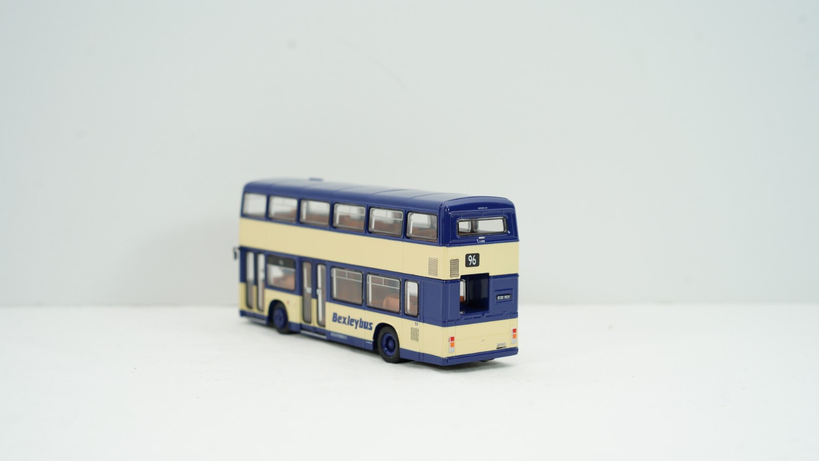 EFE Gilbow 1/76 BUS Lot 7x 34905 20449 25106 31303SB 28815 28802A 28903 NEW G9