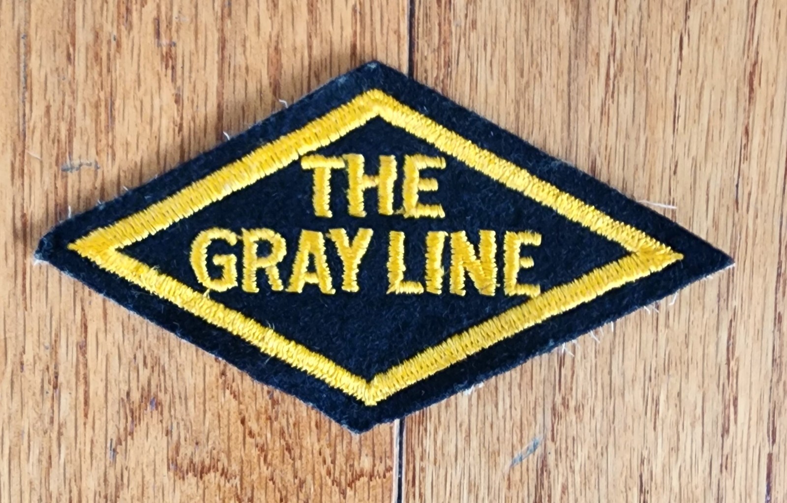 VINTAGE THE GRAY LINE BUS EMBROIDED PATCH