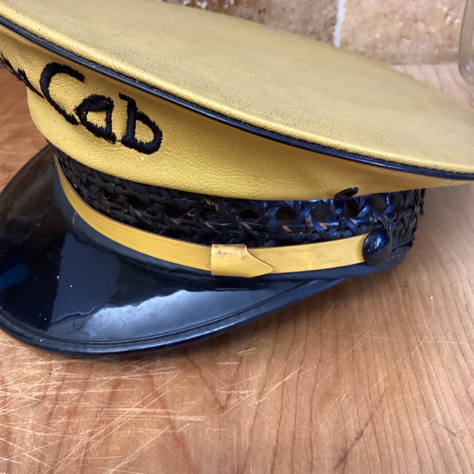 YELLOW CAB Company Driver UNIFORM Hat LANCASTER BRAND Los Angeles, Ca 7 1/4