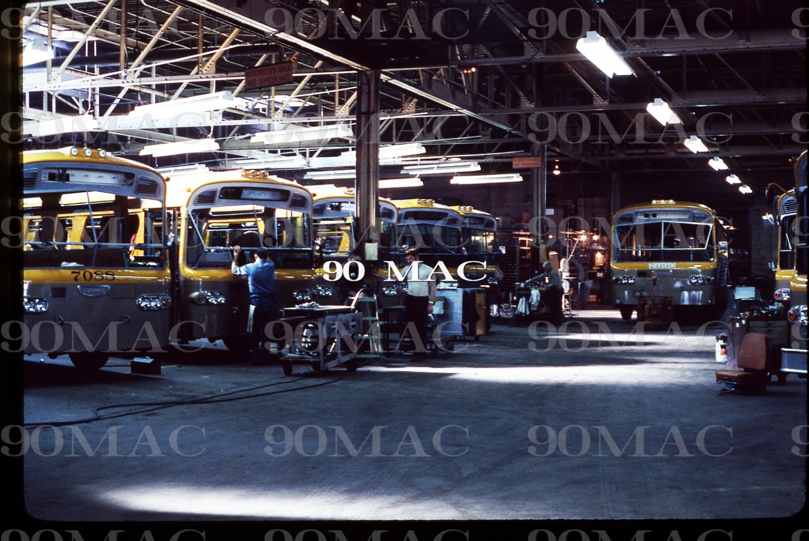 SCRTD-RTD. FLXIBLE BUS #7088-7090. Loudonville (OH). Original Slide 1971.FACTORY