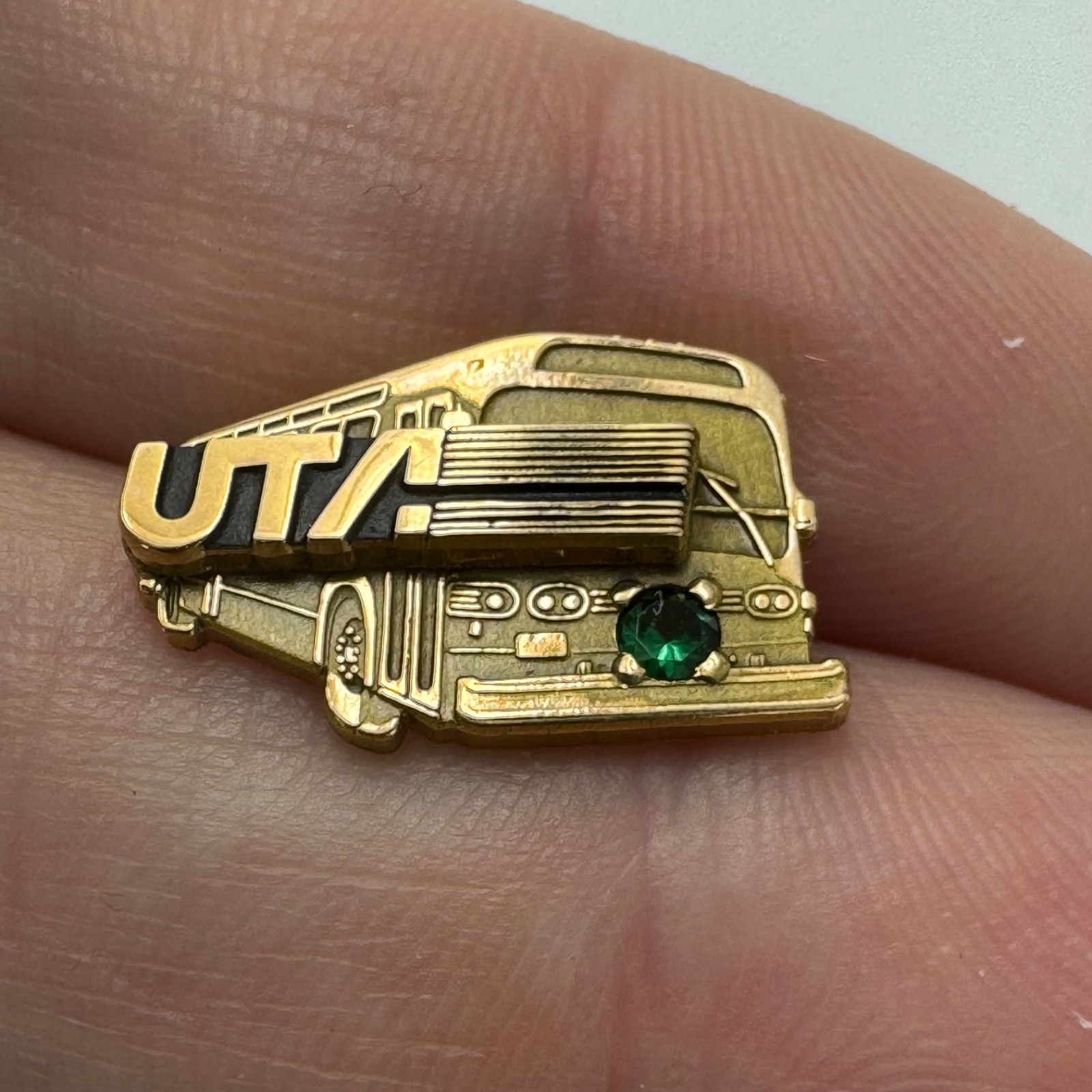 UTA Utah Transit Authority Bus Employee Service Pin VTG 1/10 10k GF Green Stone