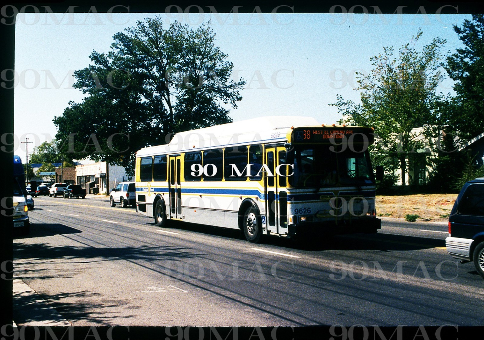 SRTD. TRANSIT BUSES. Sacramento (CA). 12 Original Slides 2002. (C)