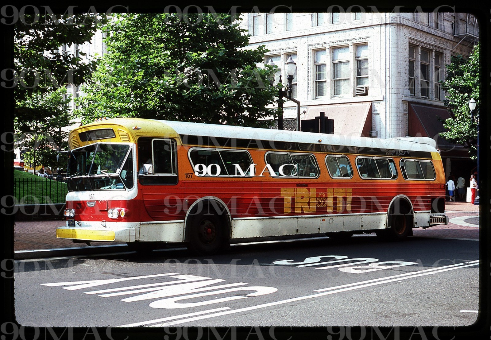 TRI-MET. FLXIBLE BUS #157. Portland (OR). Original Slide 1981. “TRY IT”!