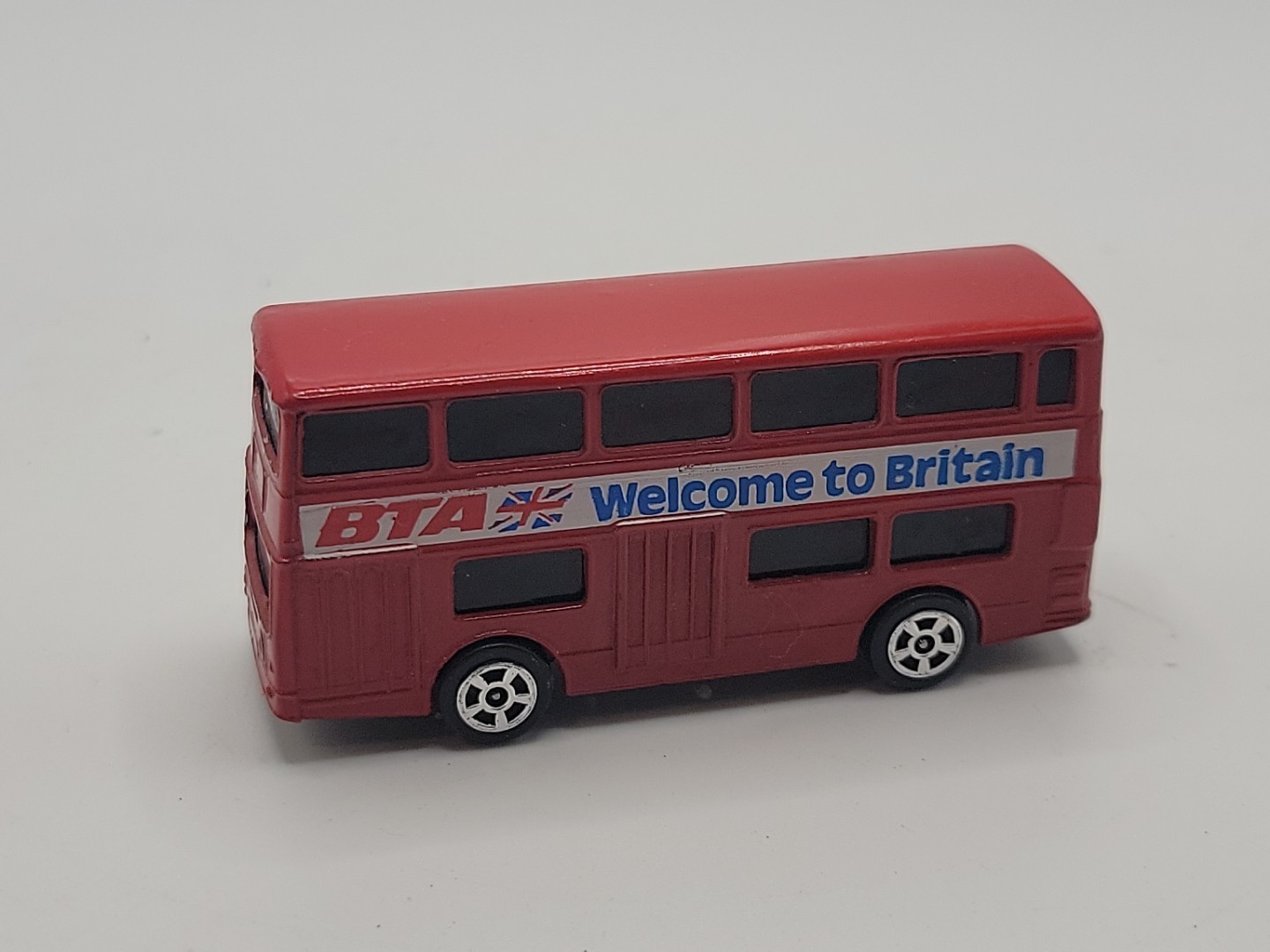 Double Decker Diecast Toy bus by CORGI Junious, Diamler Fleetline