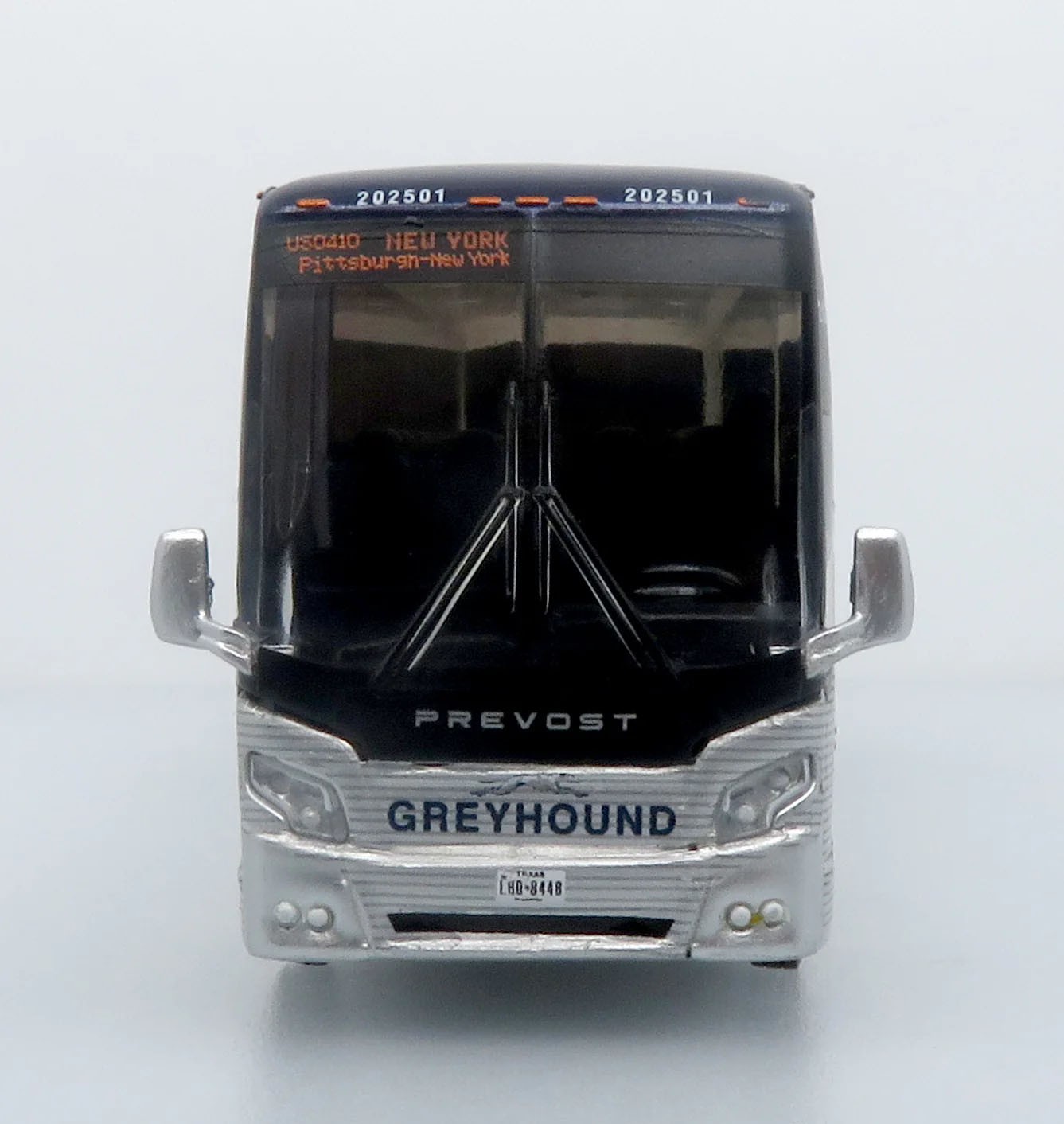 New! Prevost H-345 Greyhound New York Vintage Livery 1/87 Scale Iconic Replicas