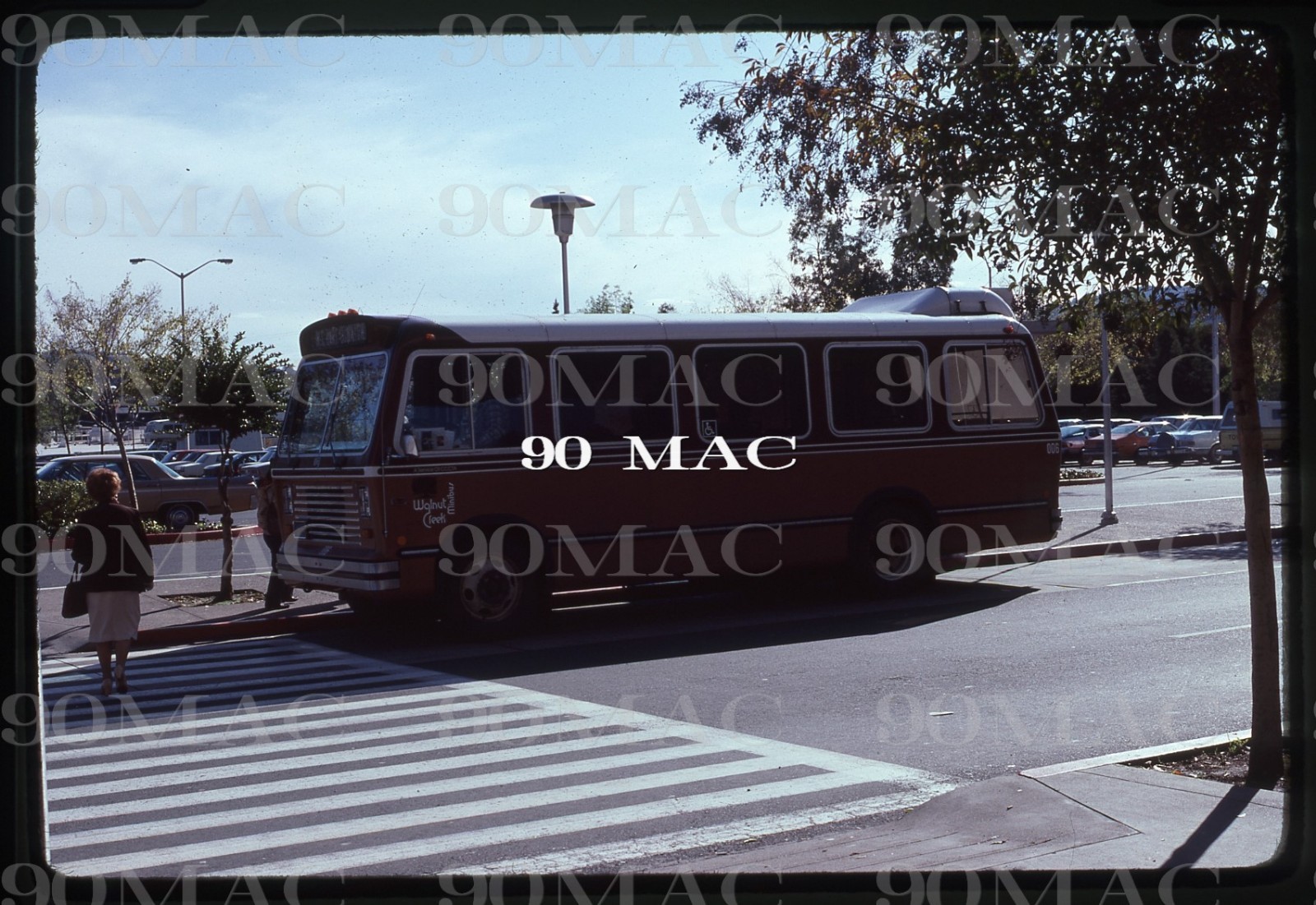 City of Walnut Creek. Chance Bus #006. Walnut Creek (CA).Original Slide 1981.(A)