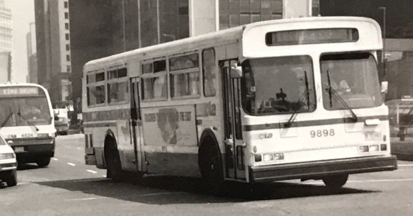 1992 Chicago Transit Authority CTA Bus #9898 Route 145 Michigan Express Photo