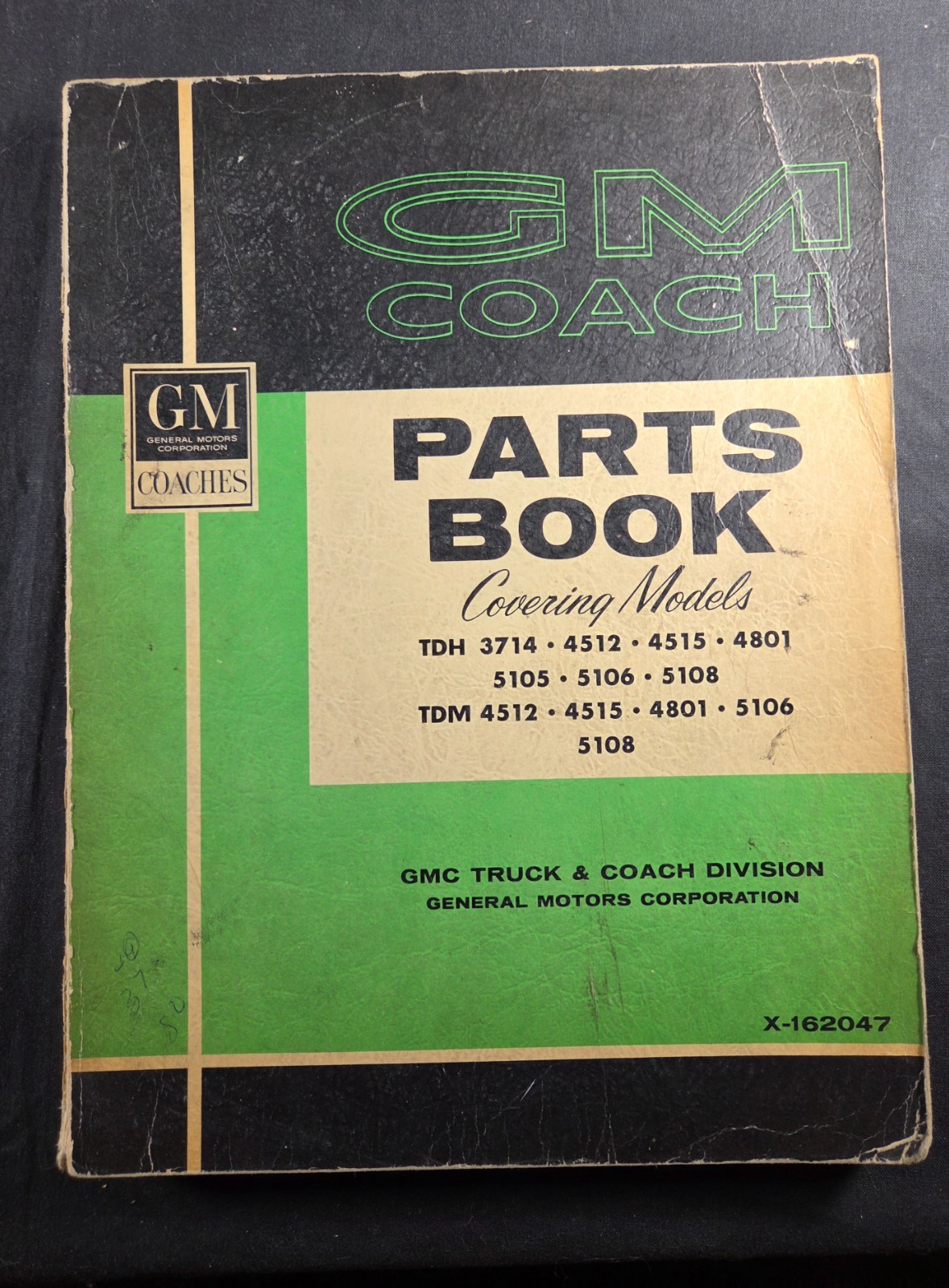 GM Coach PARTS BOOK various models – 1962