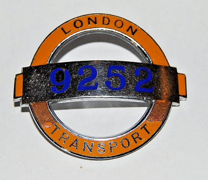 Vintage London Transport UK Enamel Cap Badge #9252 Mf by Dingley